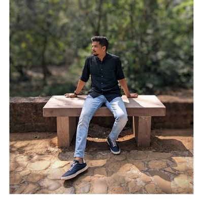 Indian 🇮🇳
Goan 😎🌅🏖️
MSc in Electronics
Chelsea Football Club 💙💙 Fan