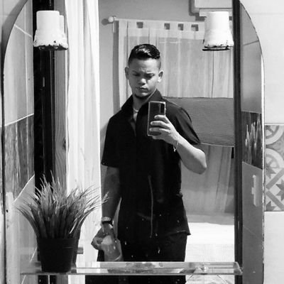 JulioCessal's profile picture. ×××J. Cessal𒉭
☀️H O T S I N C E 9 9🔥