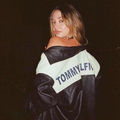 maybankrp's profile picture. OBX4