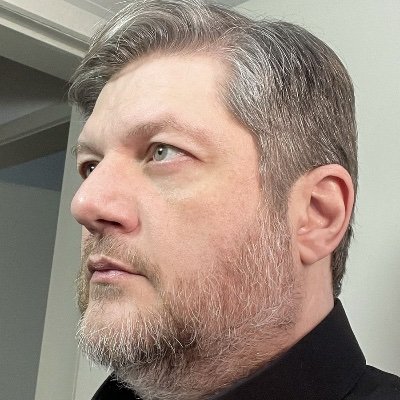Independent type designer. Member of the FontLab team. I develop fonts supporting full Latin, Cyrillic, Greek, Armenian, Georgian, and phonetics.