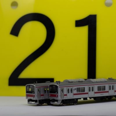 主に武蔵野線の東側や京葉線あたりが根城でした。今も昔も逆張り電車オタク。シャニマスとか女性声優とかは別垢(@mahi___g)