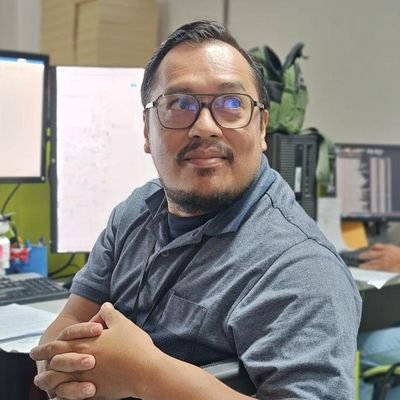 Conejo desde el 79. Interior por derecha o izquierda con total tendencia ofensiva. Editor de tecnología, videojuegos y futbol. Animador amateur en 2D y pixelart