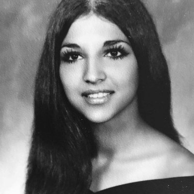 Wife. Mother. Grandmother. Conservative. Christian. Patriot.
4th Generation American. Don't call me a Mexican-American. I am not from Mexico.