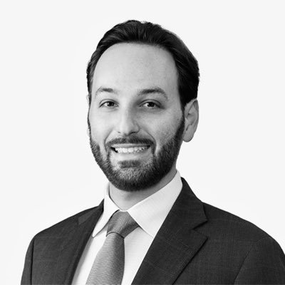Attorney for athletes, influencers, brands, franchisors, franchisees @polsinelli | Founder @lightsocdigital 🎥📸 | Adjunct Professor of Sports Law and NIL