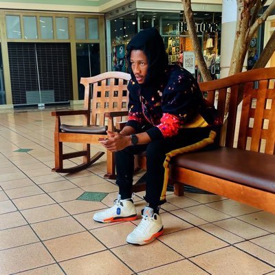 KwasiMular's profile picture. be what you wanna be..and buy legit sneakers