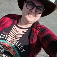 Poet's Mom (@ledhoffmannizep) 's Twitter Profile