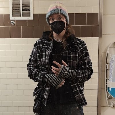 noahs_socks's profile picture. Bisexual Anarchist. Transfemme. 23. She/It