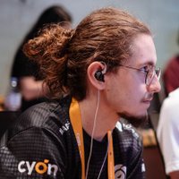 SOS | ShyluFox (@shylufox) 's Twitter Profile