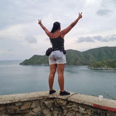 LeidyArmilla's profile picture. sueño, vivo, siento, y sobre todo me dedico a buscar mi propia felicidad
@leidy_armilla