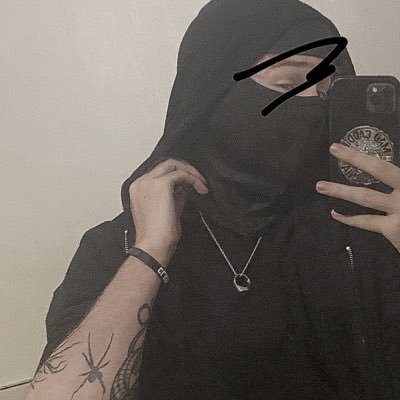 20 ~ 18+ MDNI/ $3 dm fee, so go ahead :) i sell content 😼