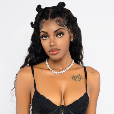 konceitedkaayy's profile picture. ♎️   Live, Laugh, Love Sosa