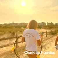 suentesfchart_'s profile picture. Making Paintings. Email zoeyzoeyfrank with any questions or for a list of available work. Catalogue available for preorder now!👇