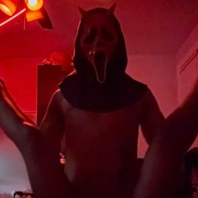 spoiledwlust's profile picture. 