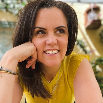 wendyhower's profile picture. Independent cabi stylist