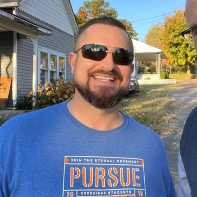 Christian, Husband, Daddy, Pastor @ Earlington FBC, United States Navy Veteran, American Patriot, Star Wars fan, comic book fan, love the CSB Bible