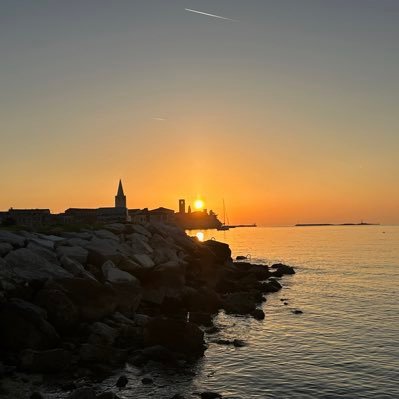 Toertels's profile picture. CEO - Over 20 years of financial experience - $TEM $HIMS $SOFI $OSCR- 👉🏽 $NBIS $UNH $ZETA🤔 $IREN- Do your own dd  !no financial advice!