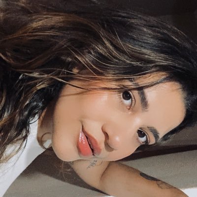 lacerdasca's profile picture. Eu to aqui pra reclamar 🌻