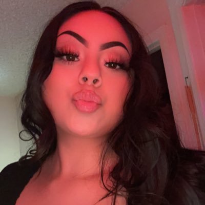 georgetia_'s profile picture. 