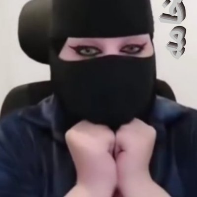 soy Daniela,m encanta la comedia, odio estudiar,admiro a todos los comediantes, si m peleo con alguien a los 5min se m olvida,soy amigable y m gusta hacer reir.