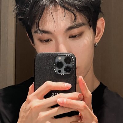 sussyjoe_mama's profile picture. istp, rain enthusiast, armycarat‼🔥