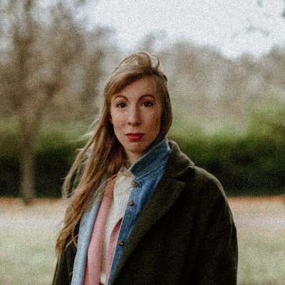 I sing pop stories and go on solo adventures. Songwriter. Founder @writelikeagirl_ the rotting song out now 🧡