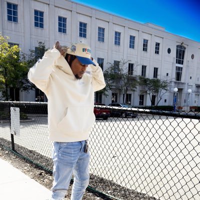 Twitch Streamer / content creator | https://t.co/fTfqfJ8Jl8 | Warzone and other FPS | 420 / TECH / Electrician | New Jersey📍