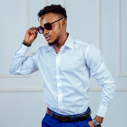 CHRISINDIEN99's profile picture. Champion j'aime 🥰✍️