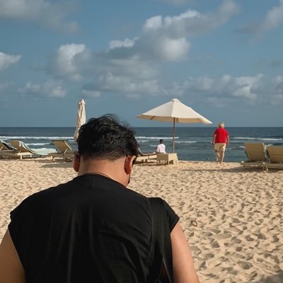 BoyandtheLion's profile picture. divinize