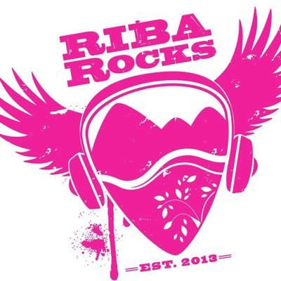 Som una associació cultural sense fi de lucres que organitza esdeveniments d'art, música i ecologia al poble de Riba-roja d'Ebre i la finca de Delaua de Mitei.