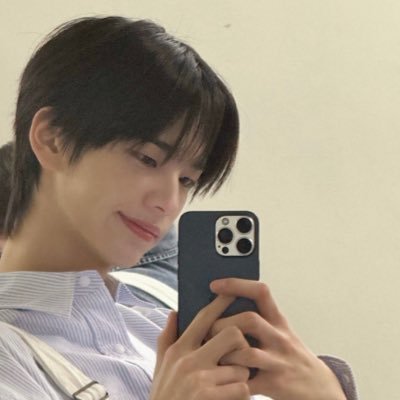 _yuya_1107's profile picture. 나의 가장 반짝이는 별 정환
