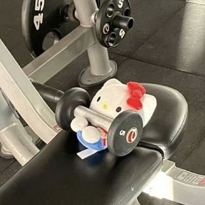 laarrubbish's profile picture. xoxo