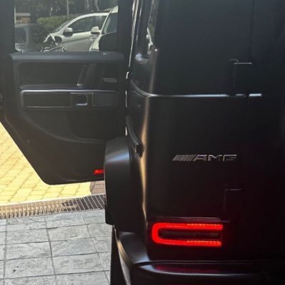 miss_nicky_posh's profile picture. Psalm 23❤Occasional Self taught Makeup Artist ❤️Poultry farmer 🧂 I just be tweeting don't try to figure me out.Unserious✨🪬