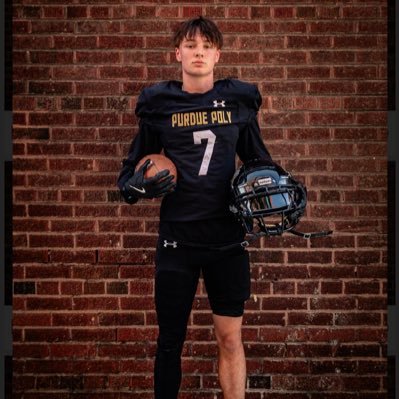 |ATH| |CO: 2026| 5’11 165 lbs, |3.7GPA|Captain of Purdue Polytechnic Englewood Football | (317)-441-2979 | Hudl: https://t.co/PfSnFiqlff