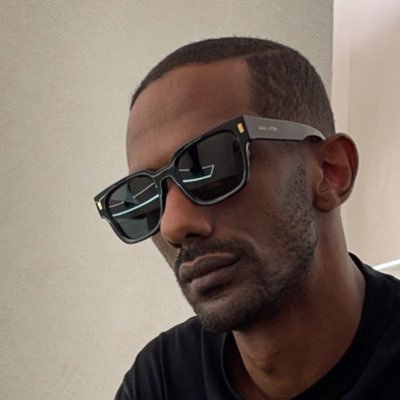 hassanelamin86's profile picture. I am world-class at parallel parking.