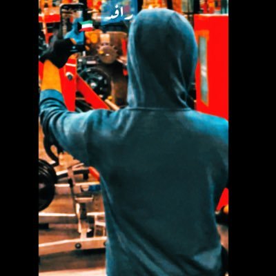 «أنامُ ملءَ جفوني عن شواردِها ويَسهرُ الخَلْقُ جَرّاها و يَختَصِمُ»
