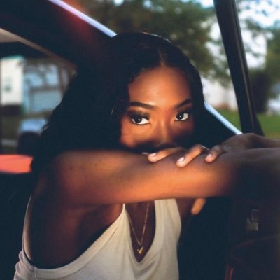 24. #endsars 🇳🇬 Nigerian. I sing! #blacklivesmatter my new song: ‘Crush’ Out Now! 💫