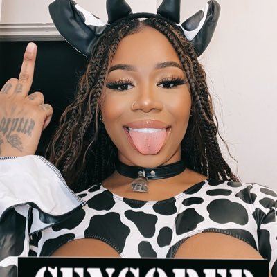 venuss__rose's profile picture. 🥰 IG- Venusss__vee 👻- Sweeterladyy
