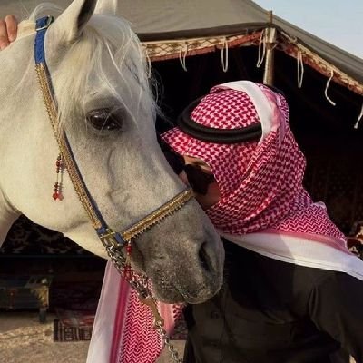 أبشع ما يمر به المرء ان يدفع ثمن صدقه وعاطفته
يدفع ثمن أنه كان حقيقي أكثر من اللازم
...... 💔َ....... يحساافه