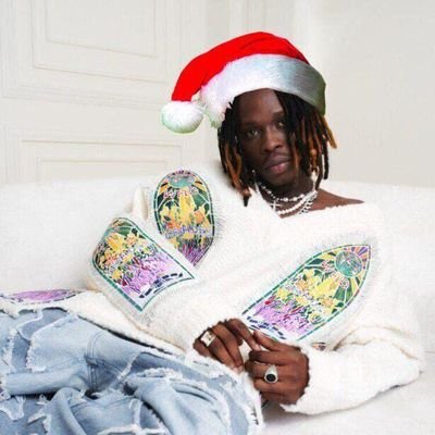 king_sley07's profile picture. Fireboy for life 🔥🚀

Purple 💜