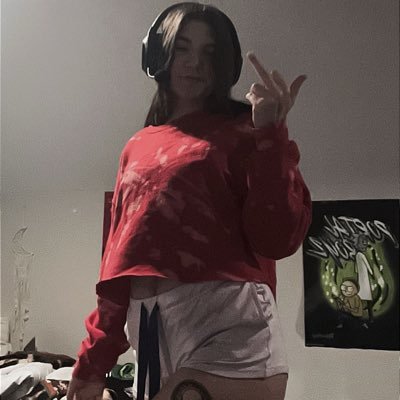 t_eviper's profile picture. ~ Twitch: ViperVemon7 ~ Bisexual ~ Love to meet to new people ~ Here For The Journey ~