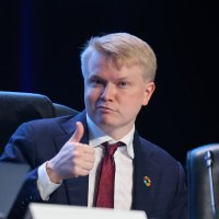 Erik Aarnos (@erikaarnos) 's Twitter Profile Photo