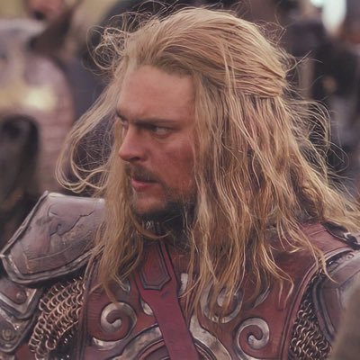 Éomer enthusiast. Isildur defender. Estrid simp.