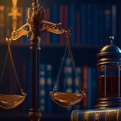 # بكالوريوس ـ الانظمه والقانون خريجه من المركز التدريب العدلي ـ تاهيل المحامين