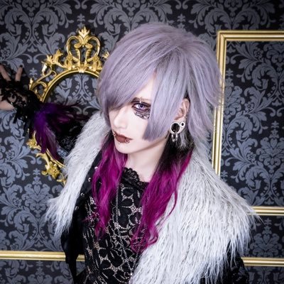 towa_iolite's profile picture. 福岡のヴィジュアル系ソロプロジェクト【アイオライト】@iolite_info1226 にて歌ってます。 鹿児島県産🌋 襟足は地毛です。