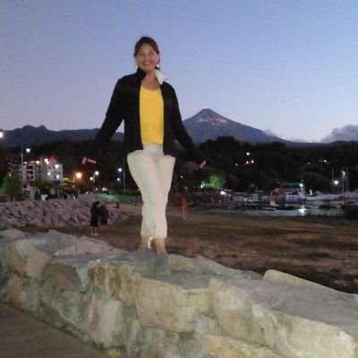 Leal por sobre todo.Madre de un hermoso jovencito que Dios me dió y que amo por sobre todas las cosas. SOY ANTICOMUNISTA!!👊👊👊. 😜😜😜😜