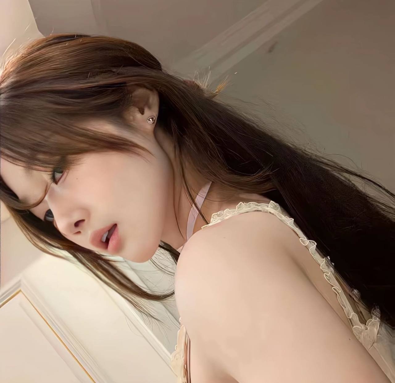 kimberl73446271's profile picture. ♥♥同城真心线下🈷唯一推特号👉@JieJing71622👈 蛋蛋后粉色系小学妹。可甜可咸,可69.只要你真心，妹妹必尽心。粉色系妹妹等你——————无定金，无门槛—————非诚勿扰————要定金门或者门槛费的都是骗子！！！！！