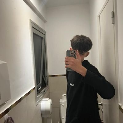 sanntti02's profile picture. @T6esportss