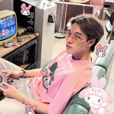 Dino_meu's profile picture. ｡*☆·͜·♡ @Hirunkit_ ( ◠‿◠ ) @skywongraveee |(￣3￣)| @cucopper11 ٩(๑❛ᴗ❛๑)۶ @PEEMWASU_ ༝ ⋆ ⑅ ▸◂. ♪───────── Fan acc ──────────♪