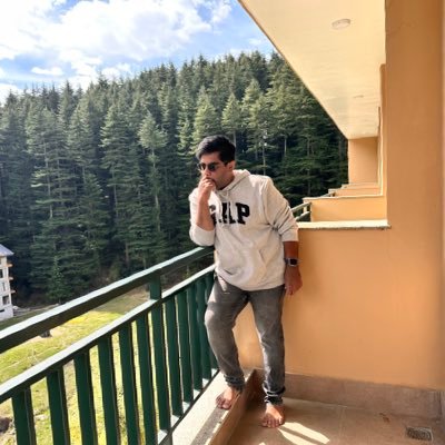 Delhiite...😁 Petlover🐶🐕.Humanist👼 Scorpion...♏ Musiclover🎧🎵🎶 IAS Aspirant.📖 Traveler🗺️🌍 Food Conneisur.. Hyderabadi..