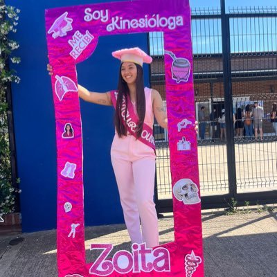 Brilla, desde el cielo; luz de vida, brilla... 🌟💚👴 🐓 - 25 - ♏ / Kinesióloga 🫀 / insta: zoetournour 💓